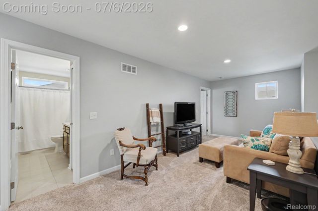 7560 Gannon Court, Shelby Charter Township, MI 48317