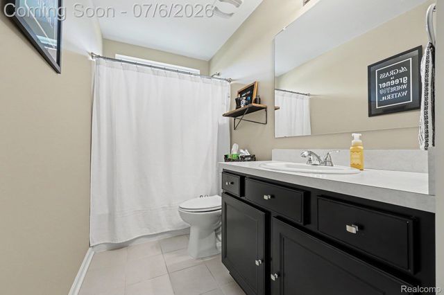 7560 Gannon Court, Shelby Charter Township, MI 48317