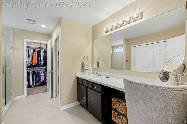 7560 Gannon Court, Shelby Charter Township, MI 48317