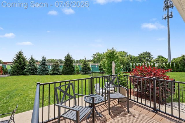 7560 Gannon Court, Shelby Charter Township, MI 48317