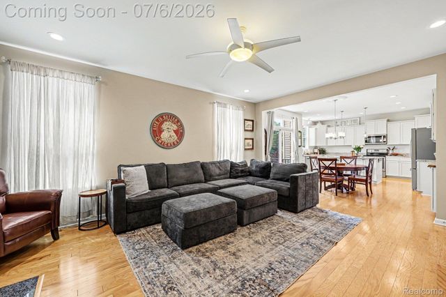 7560 Gannon Court, Shelby Charter Township, MI 48317