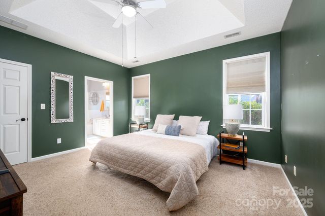 207 Farm Creek Drive E, Asheville, NC 28806