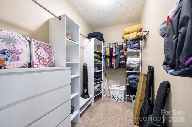 207 Farm Creek Drive E, Asheville, NC 28806