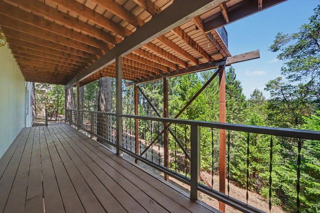 16502 Meadow Vista Dr, Pioneer, CA 95666