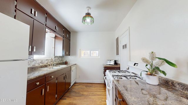 717 KERN Drive, El Paso, TX 79902