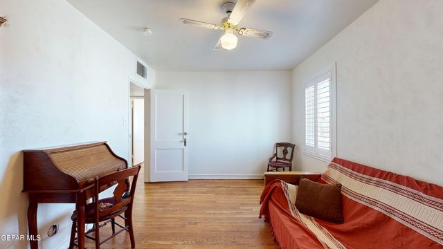 717 KERN Drive, El Paso, TX 79902