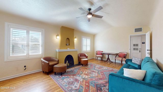 717 KERN Drive, El Paso, TX 79902