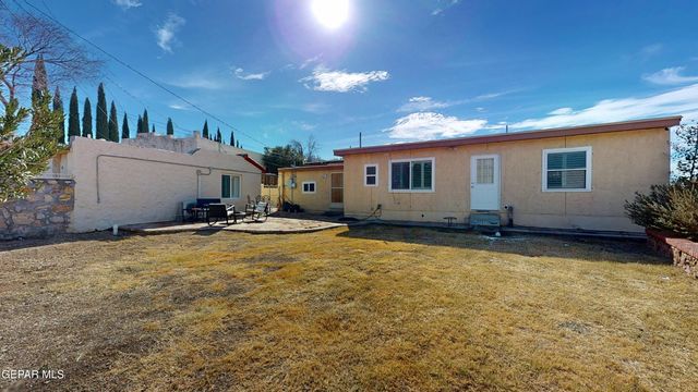 717 KERN Drive, El Paso, TX 79902