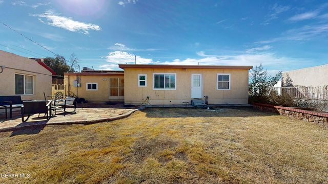 717 KERN Drive, El Paso, TX 79902