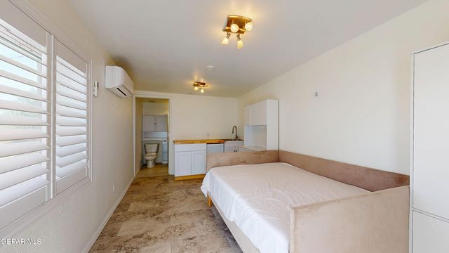 717 KERN Drive, El Paso, TX 79902