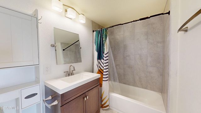 717 KERN Drive, El Paso, TX 79902