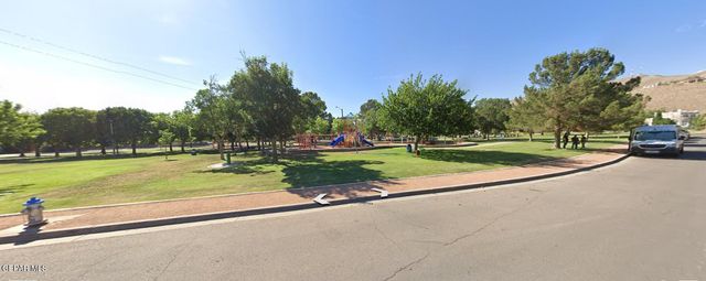 717 KERN Drive, El Paso, TX 79902