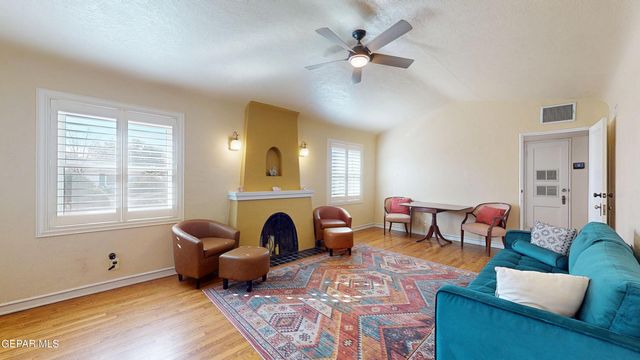 717 KERN Drive, El Paso, TX 79902