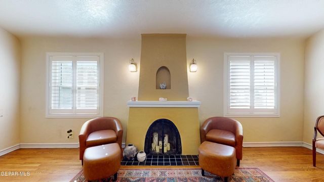 717 KERN Drive, El Paso, TX 79902