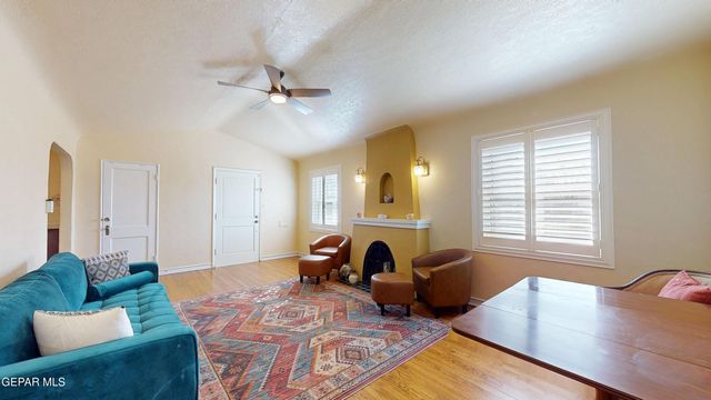 717 KERN Drive, El Paso, TX 79902