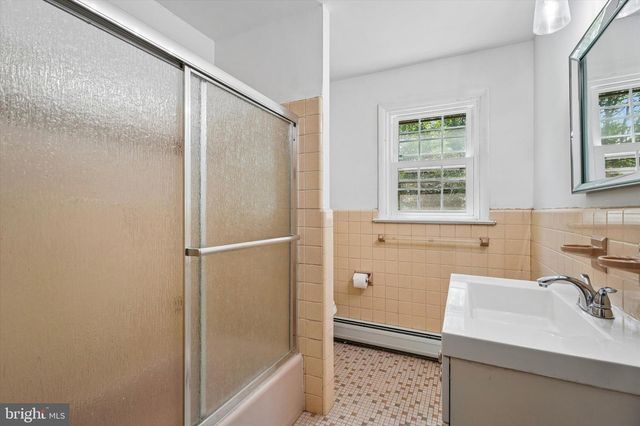 227 FAIRHILL RD, Hatfield, PA 19440