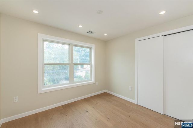 58 Van Duyne Avenue, Wayne, NJ 07470