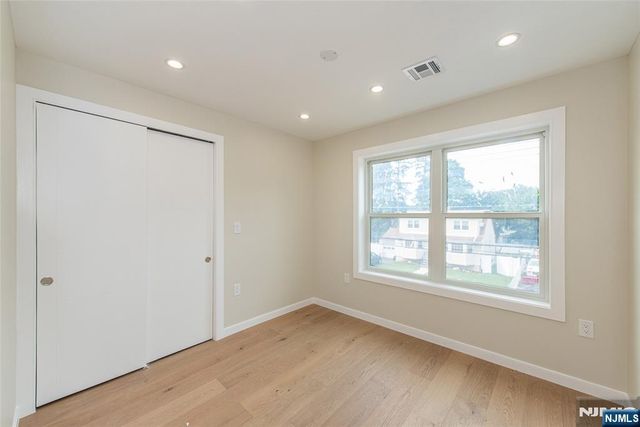 58 Van Duyne Avenue, Wayne, NJ 07470