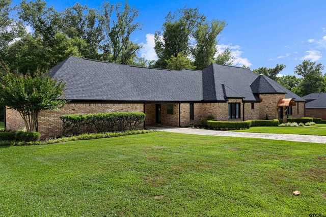 705 Slaydon St, Henderson, TX 75654