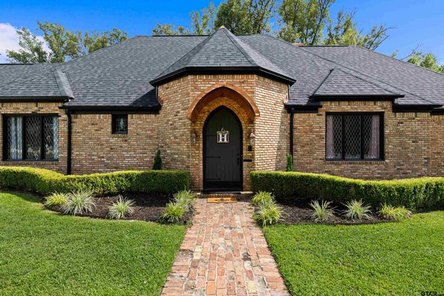 705 Slaydon St, Henderson, TX 75654