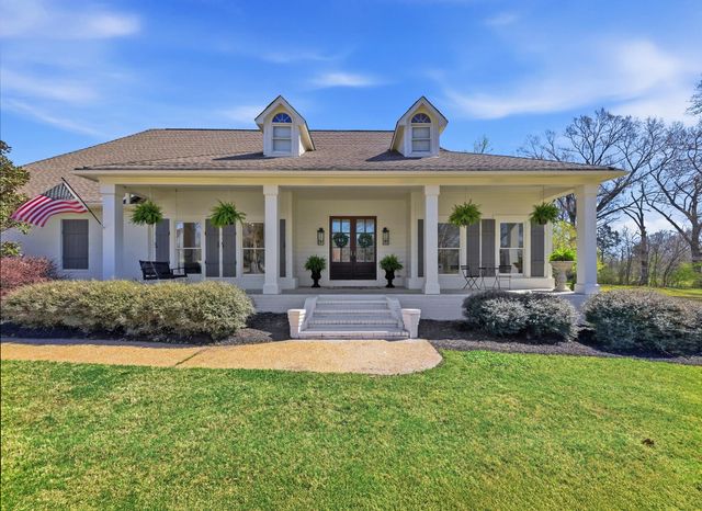 50 HICKORY LAKE DR, Eads, TN 38028