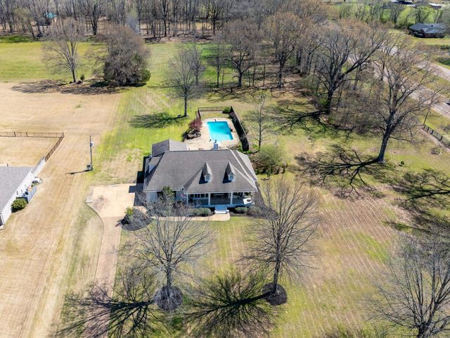 50 HICKORY LAKE DR, Eads, TN 38028