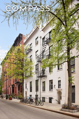 118 Perry St Apt J45, New York City, NY 10014