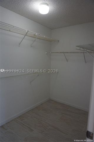 630 S Park Rd 27-3, Hollywood, FL 33021