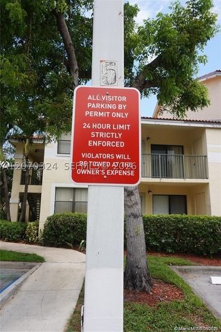 630 S Park Rd 27-3, Hollywood, FL 33021