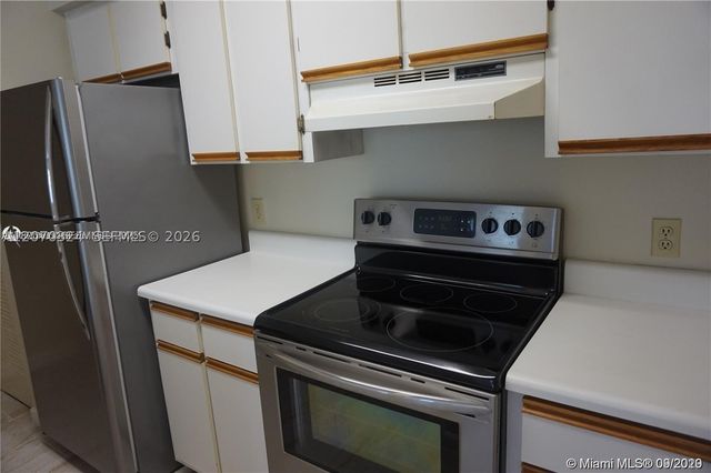 630 S Park Rd 27-3, Hollywood, FL 33021