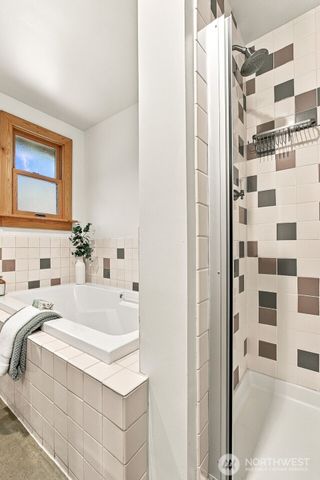 28415 181st Avenue SE, Kent, WA 98042
