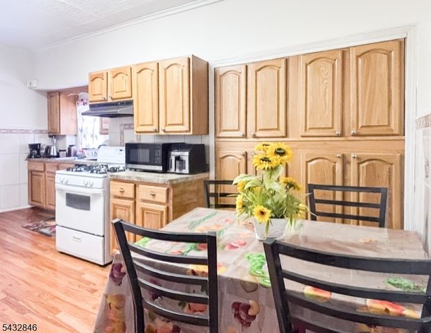 36 Wall St, Newark City, NJ 07105