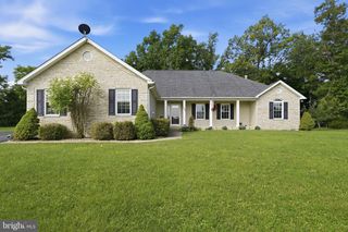 109 CHRISTO REY DR, Clear Brook, VA 22624