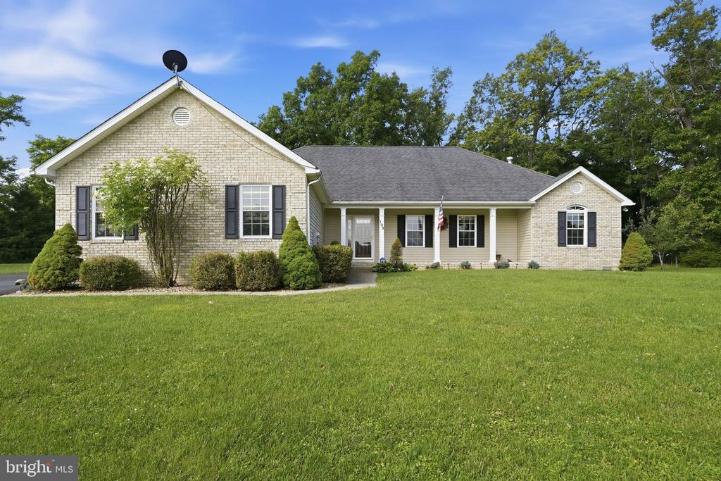 109 CHRISTO REY DR, Clear Brook, VA 22624