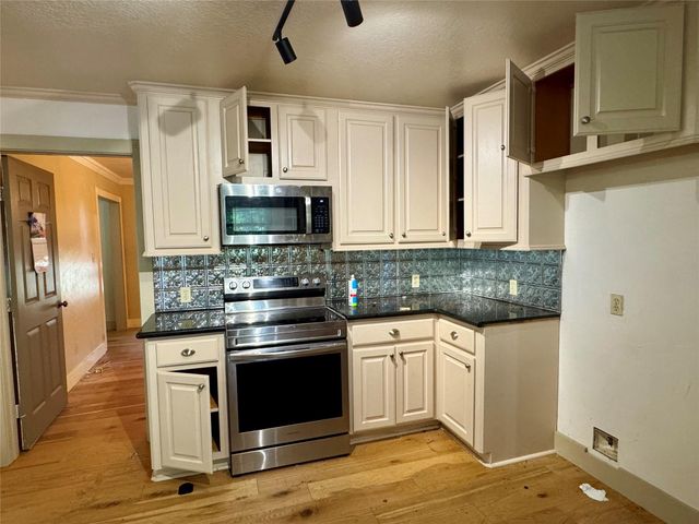 170 Altwood Drive, Coldspring, TX 77331