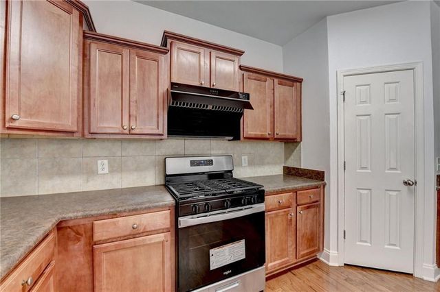 2104 Nelms Pointe Landing, Lawrenceville, GA 30043