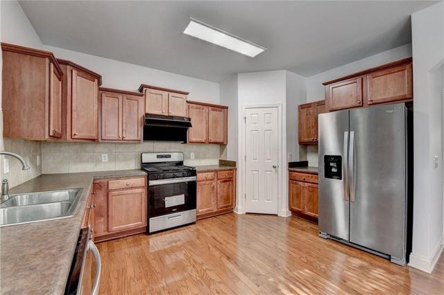 2104 Nelms Pointe Landing, Lawrenceville, GA 30043