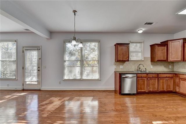 2104 Nelms Pointe Landing, Lawrenceville, GA 30043