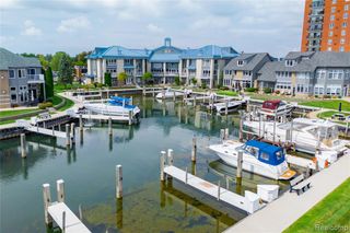 24 Kreger Drive, Wyandotte, MI 48192