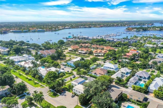 780 10th AVE S 2, Naples, FL 34102