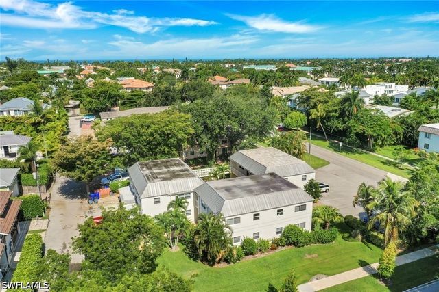 780 10th AVE S 2, Naples, FL 34102