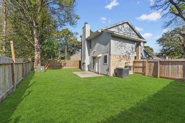 16723 Quiet Trail Drive, Humble, TX 77396