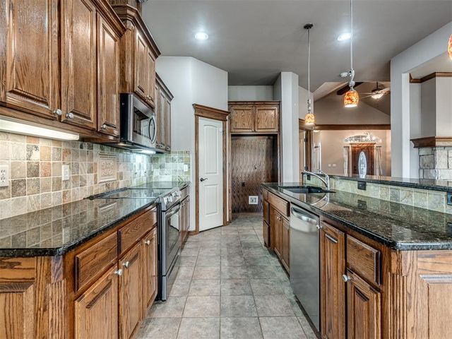 14417 W Cooksey Road, Crescent, OK 73028