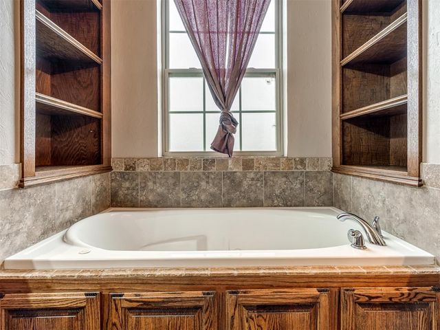 14417 W Cooksey Road, Crescent, OK 73028