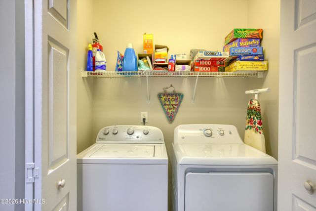 1 Cape Lane, Sneads Ferry, NC 28460