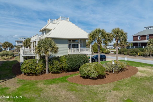 1 Cape Lane, Sneads Ferry, NC 28460