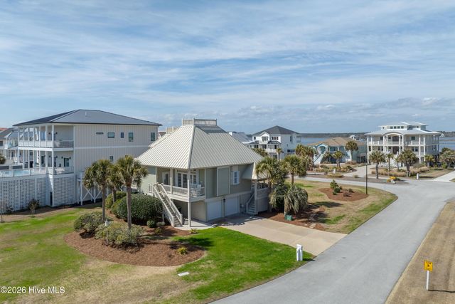 1 Cape Lane, Sneads Ferry, NC 28460