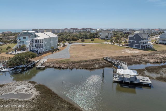 1 Cape Lane, Sneads Ferry, NC 28460