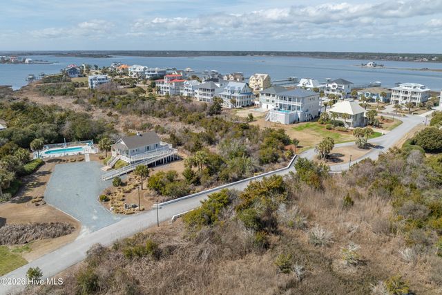 1 Cape Lane, Sneads Ferry, NC 28460