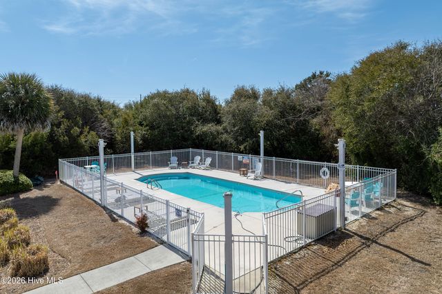 1 Cape Lane, Sneads Ferry, NC 28460